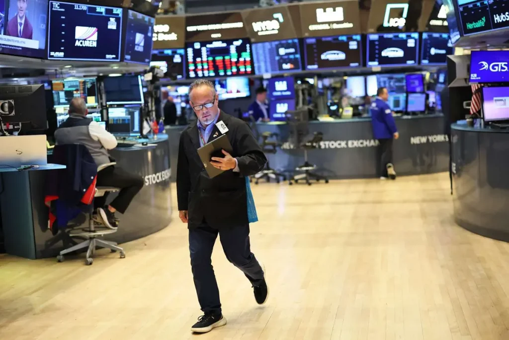Stock market bounce back stems from geopolitical shocks usually fades as quickly as they sell off, according to a recent Deutsche Bank analysis. (Credit: Getty Images)